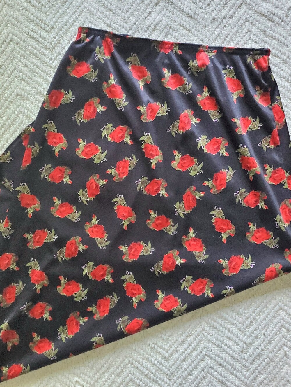 ☀️FLASH SALE!!☀️ Vintage Rose Floral Print Black Maxi Skirt 90s Whimsigoth